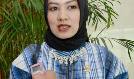 Anggota DRP Andi Fauziah Pujiwatie Hatta .