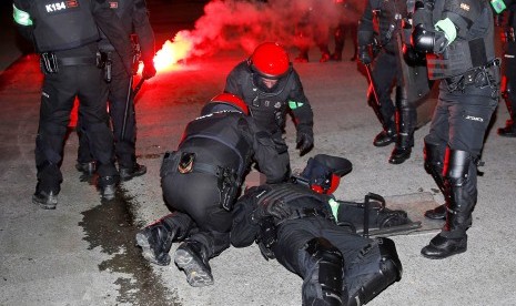 Anggota kepolisian yang meninggal pada kerusahan antara penggemar Athletic Bilbao dan Spartak Moscow. 