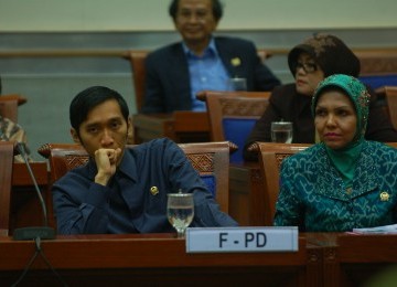 Anggota Komisi I DPR RI, Edhie Baskoro menyatakan Fraksi Partai Demokrat tetap setia mendukung pemerintah menaikkan harga BBM bersubsidi. (Yogi Ardhi/Republika)