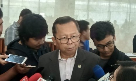 Anggota Komisi III DPR RI Fraksi Partai Persatuan Pembangunan (PPP) Arsul Sani, di Gedung Nusantara II, Komplek Parlemen RI, Jakarta, Selasa (3/9).