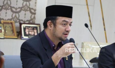 Anggota komisi V DPRD Jabar yang juga merupakan Praktisi Kesehatan, Farabi El Fouz