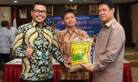 Anggota Komisi VII DPR RI Mukhtar Tompo