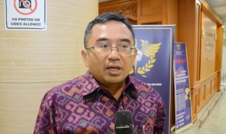 Anggota Komisi XI DPR RI I Gusti Agung Rai Wirajaya.