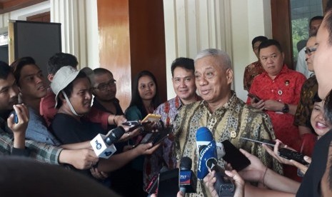 Anggota Kompolnas Irjen Pol (Purn) Bekto Suprapto di Kantor Kementerian Koordinator bidang Politik, Hukum dan Keamanan, Jakarta, Jumat (14/6).