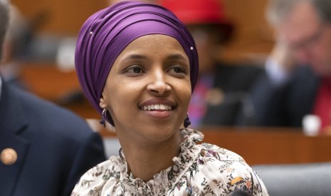 Anggota Kongres AS yang mewakili Minnesota, Ilhan Omar, menilai larangan masuk Amerika Serikat wujud kebencian.