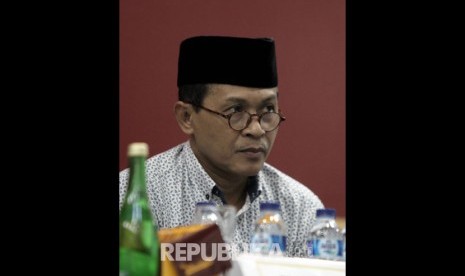 Anggota Ombudsman RI, Ahmad Suaedy saat menjadi pembicara dalam diskusi usai peresmian Sekolah Kepemimpinan Gus Dur di Kantor Sekertariat Jenderal DPP PKB, Jakarta, Ahad (26/3). 