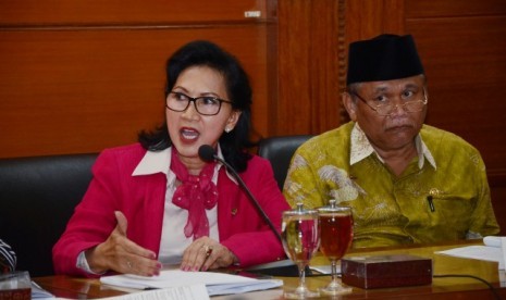  Anggota Panja RUU Penghapusan Kekerasan Seksual Komisi VIII DPR Itet Tridjajati.