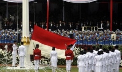 Pengibaran bendera pusaka (ilustrasi)