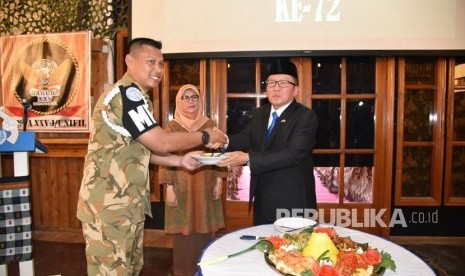 Anggota Polisi Militer Angkatan Darat (POMAD) yang tergabung dalam Satgas SEMPU (Sector East Military Police Unit) XXV-J/UNIFIL mengadakan tasyakuran dalam rangka memperingati HUT POMAD ke 72 yang diselenggarakan di Gajah Mada Base UNP 7-3 Blate, Marjayoun, Lebanon Selatan.