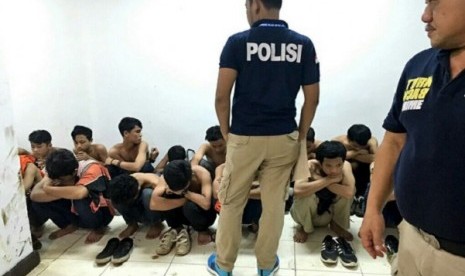 Anggota The Jakmania yang diamankan polisi