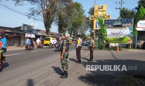 Pengamanan di jalur mudik Jember.