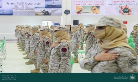 Angkatan Pertama Tentara Wanita Saudi Selesaikan Pelatihan. Arab Saudi Buka Pintu Bagi Perempuan Bergabung dengan Militer