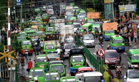 Suasana lalu lintas di Jalan Kapten Muslihat, Bogor, Jawa Barat. (Ilustrasi)