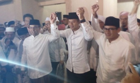 Anies Basewedan, Agus Yudhoyono dan Sandiaga Uno saat berada di Masjid Istiqlal dan mengikuti Aksi 112, Sabtu (11/2)