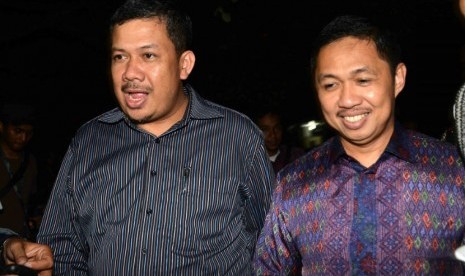 Anis Matta dan Fahri Hamzah (kiri) 