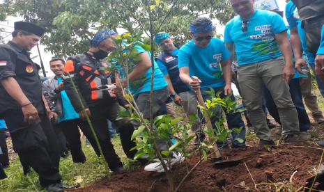 Anis mengatakan, gerakan Gelora Tanam 10 Juta Pohon sebagai wujud kecintaan seluruh kader dan simpatisan Partai Gelora kepada Tanah Air sekaligus memperkokoh kehadiran Partai Gelora. 