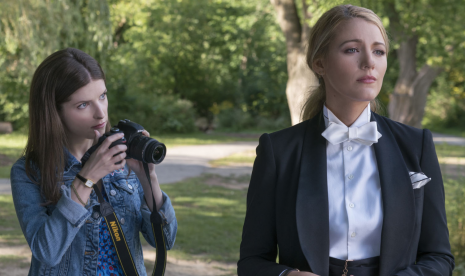 Anna Kendrick dan Blake Lively dalam A Simple Favor.