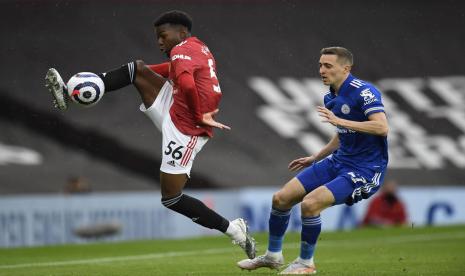 Anthony Elanga melakoni debut bersama tim senior Manchester United (MU) saat menghadapi Leicester City di laga Liga Primer Inggris.