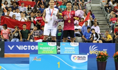 Anthony Sinisuka Ginting menjadi juara di Korea Open Super Series 2017 setelah mengalahkan rekan senegaranya, Jonatan Christie, Ahad (17/9).