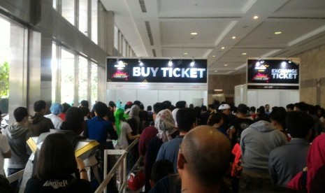 Antrean tiket Indonesia Comic Con 2017 di hari pertama, Sabtu (28/10). 