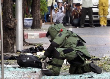 Aparat mengamankan lokasi bom di Bangkok Thailand