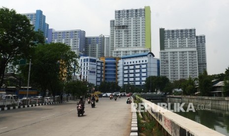 Apartemen dan rumah semi permananen di kisaran sunter podomoro, Senin (9/10). 