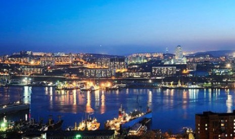 APEC Summit holds in Vladivostok, Russia, on September 8-9.