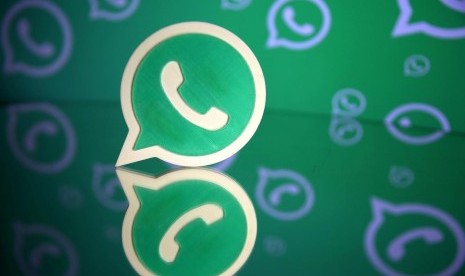 Whatsapp dilaporkan sedang mengembangkan fitur baru yang memungkinkan akun yang sama dapat digunakan pada empat perangkat yang berbeda dalam waktu yang bersamaan.