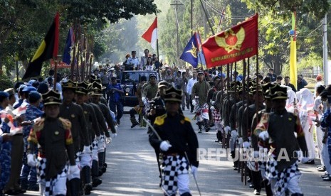 Arak-arakan api obor Asian Games 2018 di Lanud Adisutjipto, Sleman, DI Yogyakarta, Selasa (17/7). 