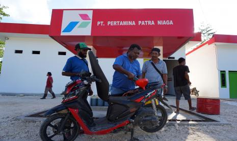 PT Pertamina Patra Niaga Maluku Papua menyebutkan realisasi Bahan Bakar Minyak (BBM) satu harga di Bumi Cenderawasih perlu mendapat dukungan Pemerintah Daerah (Pemda) setempat. (ilustrasi).