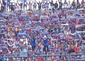 Aremania berpesta