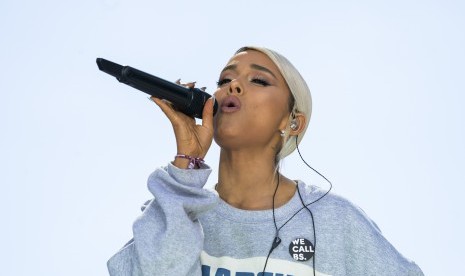 Ariana Grande mengakhiri tur 