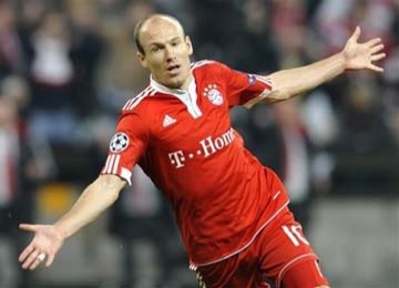 Arjen Robben usai mencetak gol