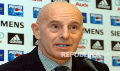 Pelatih legendaris asal Italia, Arrigo Sacchi. 