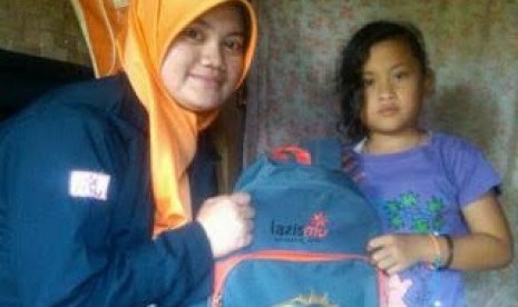 Artawati, siswa berprestasi yang memerlukan ornag tua asuh