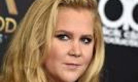 Aktris dan komedian tunggal Amerika Serikat (AS), Amy Schumer, memutuskan untuk mengubah nama tengah anak pertamanya (Foto: komedian Amy Schumer)