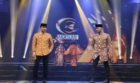 Artis sekaligus model papan atas Shandy Syarief memuji kenyamanan dan kualitas Gambo Muba di ajang Moeslim Choice Award 2020 beberapa waktu lalu.