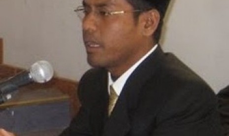 Arwani Syaerozy, doktor termuda di Indonesia.