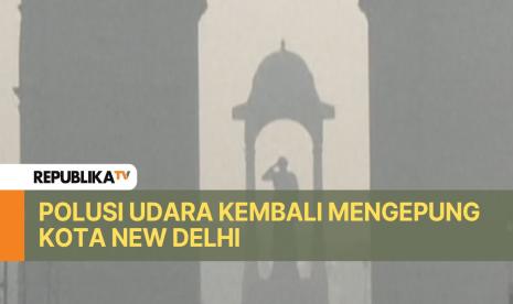 Asap tebal menyelimuti ibu kota India pada Rabu (23/10), akibat polusi udara yang dipicu oleh kembang api dan pembakaran tunggul pertanian.