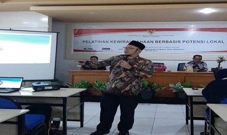 Asdep Pengembangan Kewirausahaan Kemenkop dan UKM Nasrun menyebut Pelatihan Kemenkop fokus digital marketing dan penciptaan produk berorientasi pasar