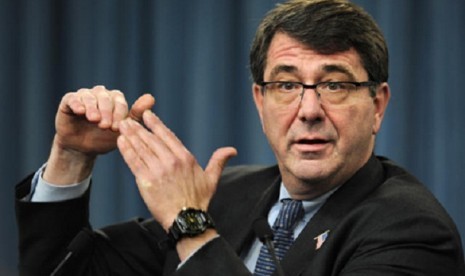 Ashton Carter mundur sebagai Wakil Menteri Pertahanan Amerika Serikat.