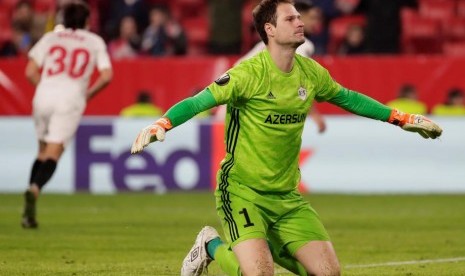 Asmir Begovic( EPA-EFE/JULIO MUNOZ )