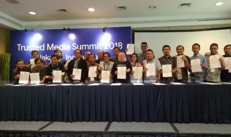 Asosiasi Media Siber Indonesia (AMSI), Aliansi Jurnalis Independen (AJI), Masyarakat Antifitnah Indonesia (Mafinfo), Intetnews bekerja sama dengan Google News Initiative meluncurkan platforma CekFakta.com dalam kegiatan Trusted Media Summit 2018 di Jakarta, Sabtu (5/5).