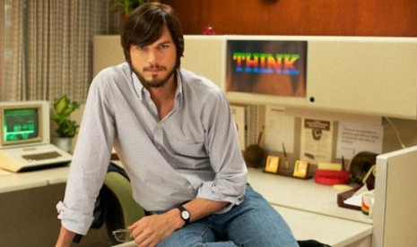 Asthone Kutcher Sebagai Steve Jobs Muda 