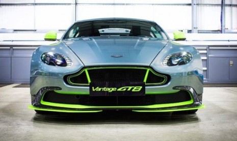 Aston Martin Vantage GT8 