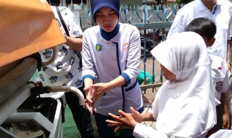 PALYJA bersama grup ASTRA Infralog mengedukasi ratusan siswa di SDN Pejaten Timur 20, Jakarta Selatan, lewat program 