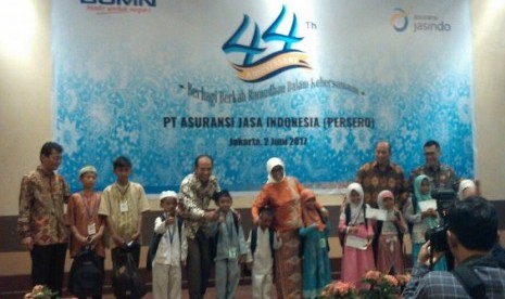 Asuransi Jasindo menggelar buka puasa bersama anak yatim, fakir dan miskin.