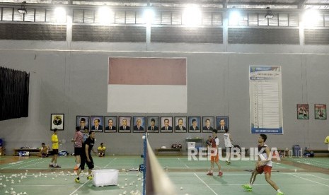 Atlet Bulutangkis Indonesia untuk SEA Games 2017 melakukan latihan di Pelatnas PBSI Cipayung, Jakarta Timur, Senin (14/8). 