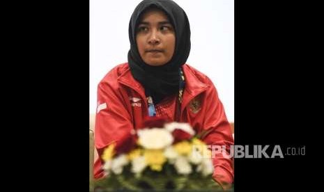 Atlet Judo Indonesia Miftahul Jannah menghadiri konferensi pers mengenai didiskualifikasi dirinya pada pertandingan kelas 52 kg Blind Judo Asian Para Games 2018 di GBK Arena, Jakarta, Selasa (9/10).