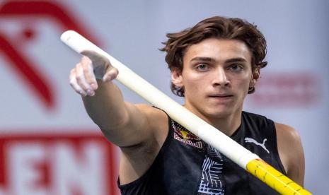 Atlet pemegang rekor dunia lompat galah putra, Armand Duplantis, akan berpartisipasi dalam kompetisi unik melawan juara dunia dua kali nomor ini Sam Kendricks dan peraih medali emas nomor ini pada Olimpiade 2012 Renaud Lavillenie, pada 3 Mei mendatang.